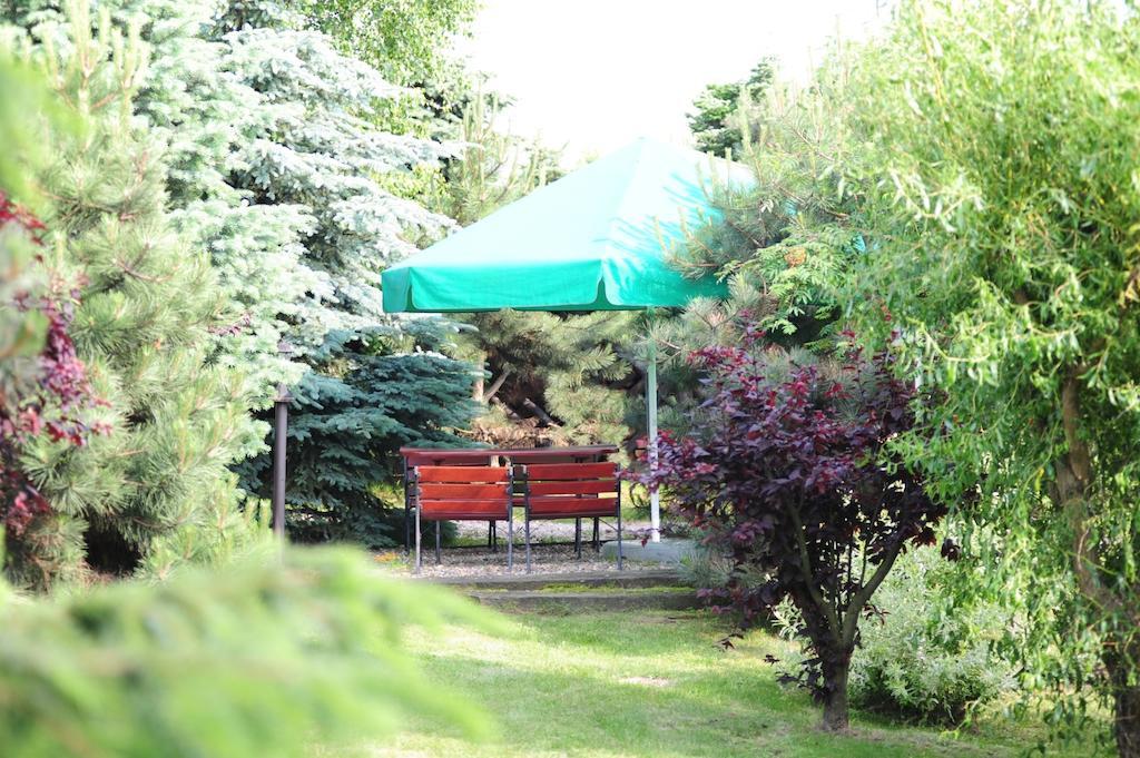 Hotel Biesiada Bogucin  Екстериор снимка